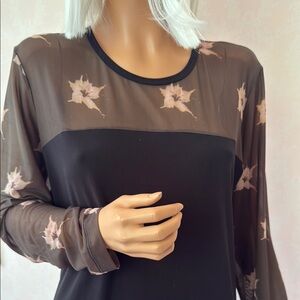 Anatomie black tunic top with sheer star mesh sleeves XL